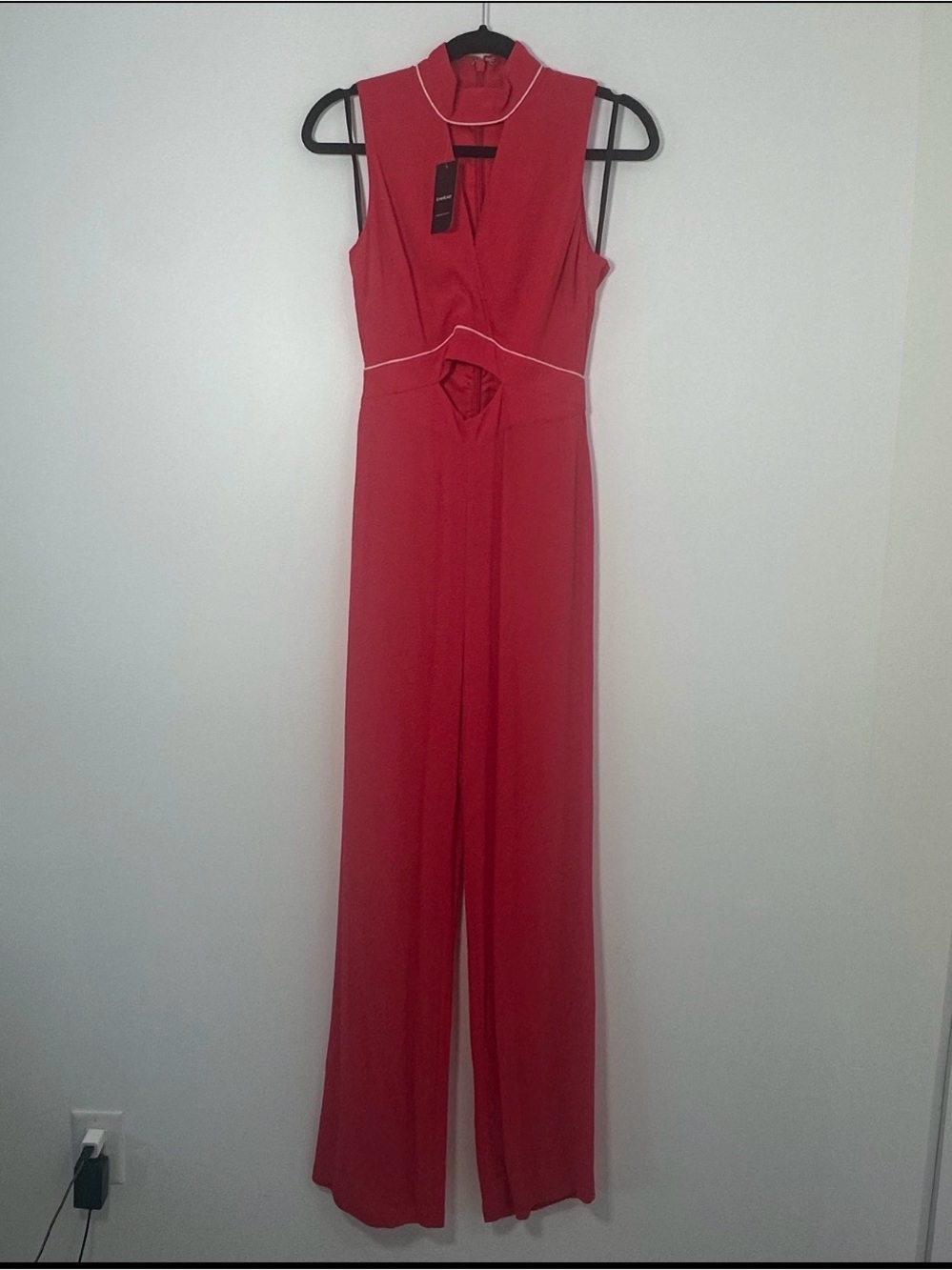 Bebe Women’s Deep V Cutout Red Jumpsuit Size 4 New NWT